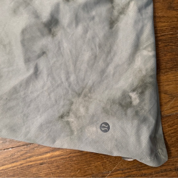 Lulu Lemon Men's Tie-Dye Tank Top- L - Picture 3 of 3